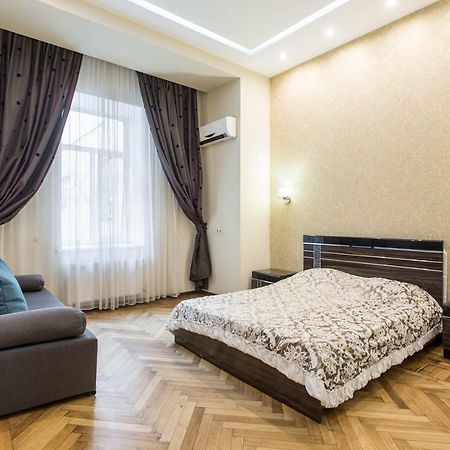 Odessa 3Bedroom Deribas Apartment Екстериор снимка